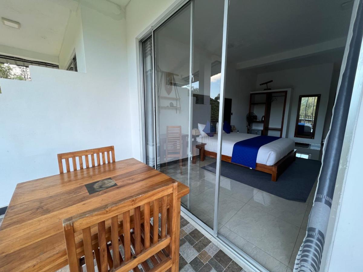 Ella Silloam Vila Exterior foto