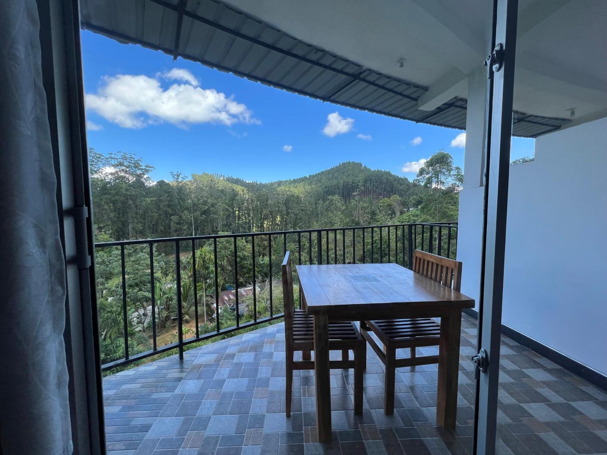 Ella Silloam Vila Exterior foto