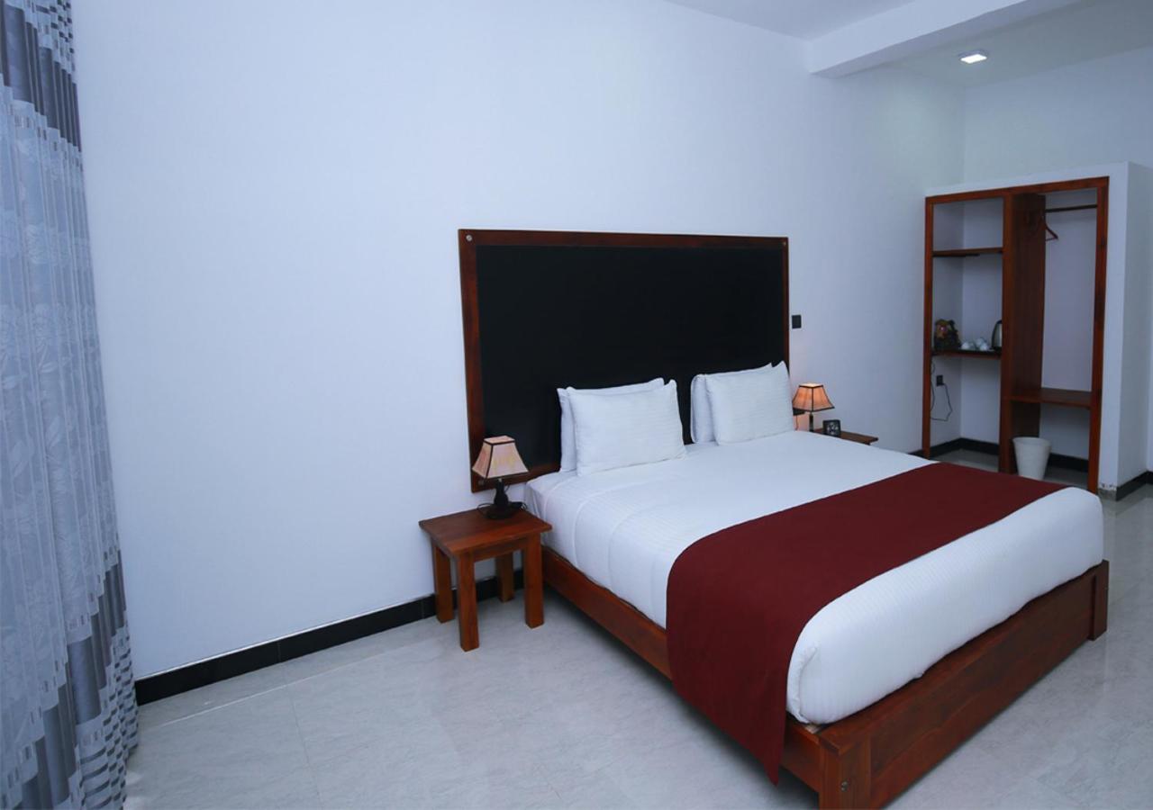 Ella Silloam Vila Exterior foto